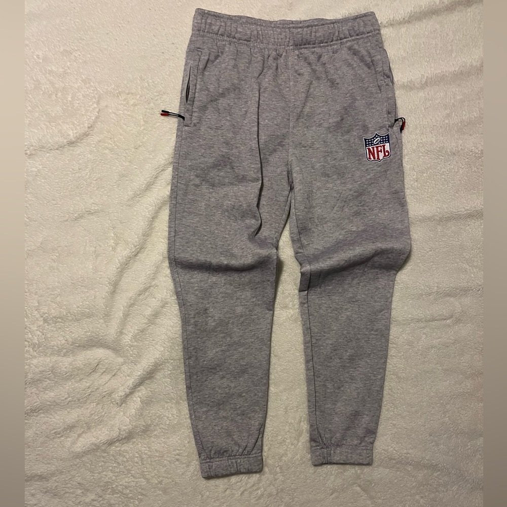 NFL Medium Gray Joggers, cotton sweatpants, zipper pockets